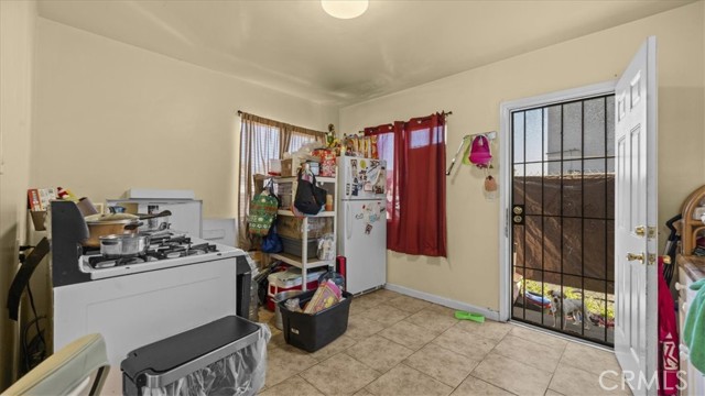 Detail Gallery Image 13 of 41 For 10718 Owens Way, El Monte,  CA 91733 - – Beds | – Baths