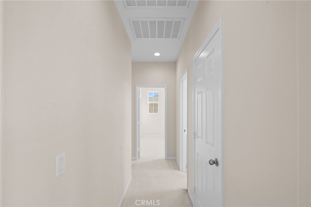 https://media.crmls.org/medias/acc4f8fd-7b63-4ded-b066-ba06a0ee9d82.jpg?preset=X-Large