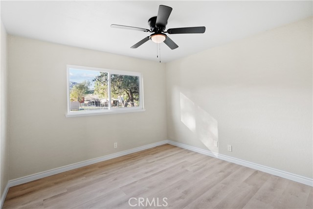 Detail Gallery Image 13 of 31 For 17551 Holden, Perris,  CA 92570 - 4 Beds | 2 Baths