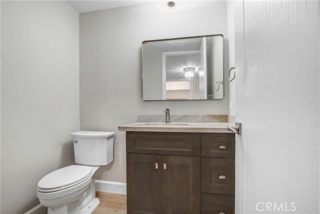 Detail Gallery Image 18 of 32 For 1277 S Beverly Glen Bld #303,  Los Angeles,  CA 90024 - 2 Beds | 2/1 Baths