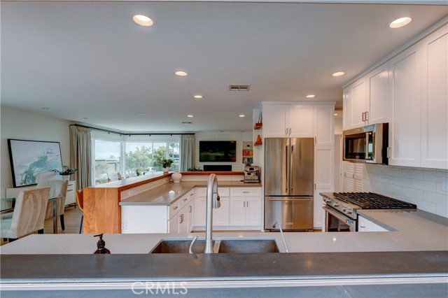 1806 Calle Leticia, San Clemente CA: https://media.crmls.org/medias/acc575be-22c5-4da2-8942-130965286c4a.jpg