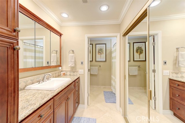 3242 San Amadeo, Laguna Woods CA: https://media.crmls.org/medias/acc58567-8510-4d0c-82e1-c4c031285d9b.jpg