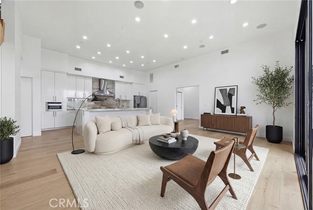 Detail Gallery Image 3 of 58 For 6565 Pickwick, Los Angeles,  CA 90042 - 3 Beds | 2/1 Baths