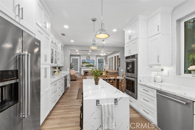 12 La Perla, Lake Forest CA: https://media.crmls.org/medias/acc664ee-2554-425a-bbaa-dd837f8479da.jpg