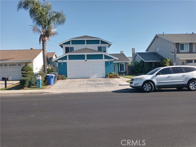 Detail Gallery Image 1 of 14 For 2260 Fairgrounds St, Commerce,  CA 90040 - 4 Beds | 3 Baths