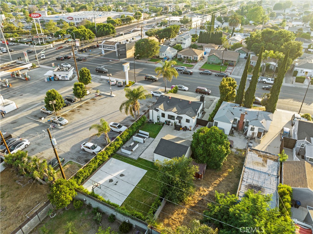 https://media.crmls.org/medias/acc71a57-6922-4d3b-8287-83c2c82df4ac.jpg?preset=X-Large