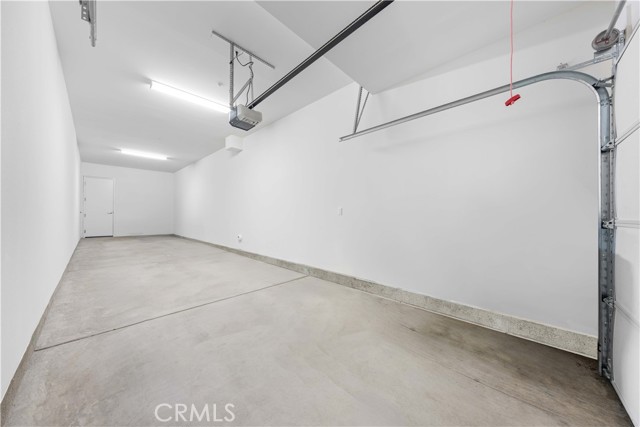 187 Biome, Irvine CA: https://media.crmls.org/medias/acc8bd82-8e45-42bb-9835-96ed64eaf017.jpg