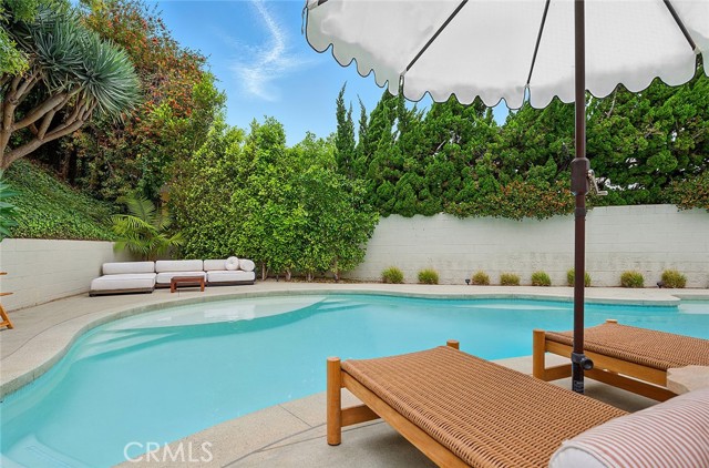 6360 E Vera Crest Drive, Long Beach CA: https://media.crmls.org/medias/acc8c273-7a85-4856-8f92-4eda3ae1dcef.jpg