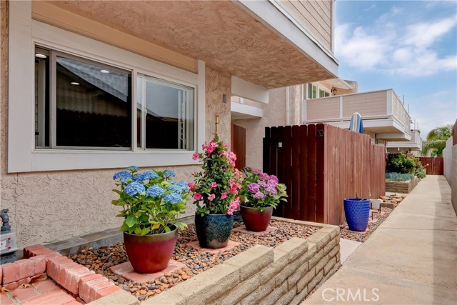 2300 Carnegie Lane, Redondo Beach, California 90278, 3 Bedrooms Bedrooms, ,1 BathroomBathrooms,Residential,Sold,Carnegie,SB23105405