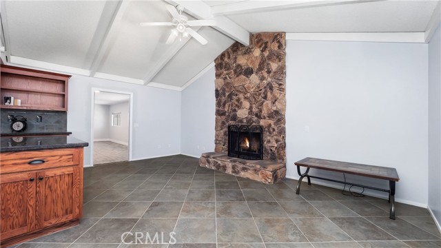4309 W Avenue K12, Lancaster CA: https://media.crmls.org/medias/acca4920-49ee-4a6f-83cd-8379211fccf3.jpg
