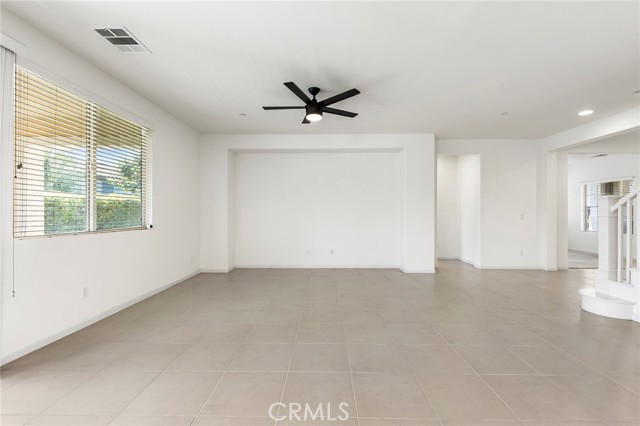 Detail Gallery Image 9 of 53 For 1283 W Tulip Circle, Beaumont,  CA 92223 - 5 Beds | 4 Baths