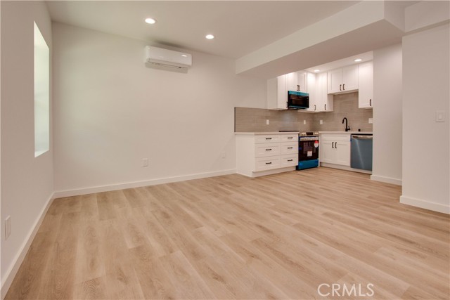 Detail Gallery Image 5 of 12 For 226 N Citrus Ave #E,  Vista,  CA 92084 - 2 Beds | 2 Baths