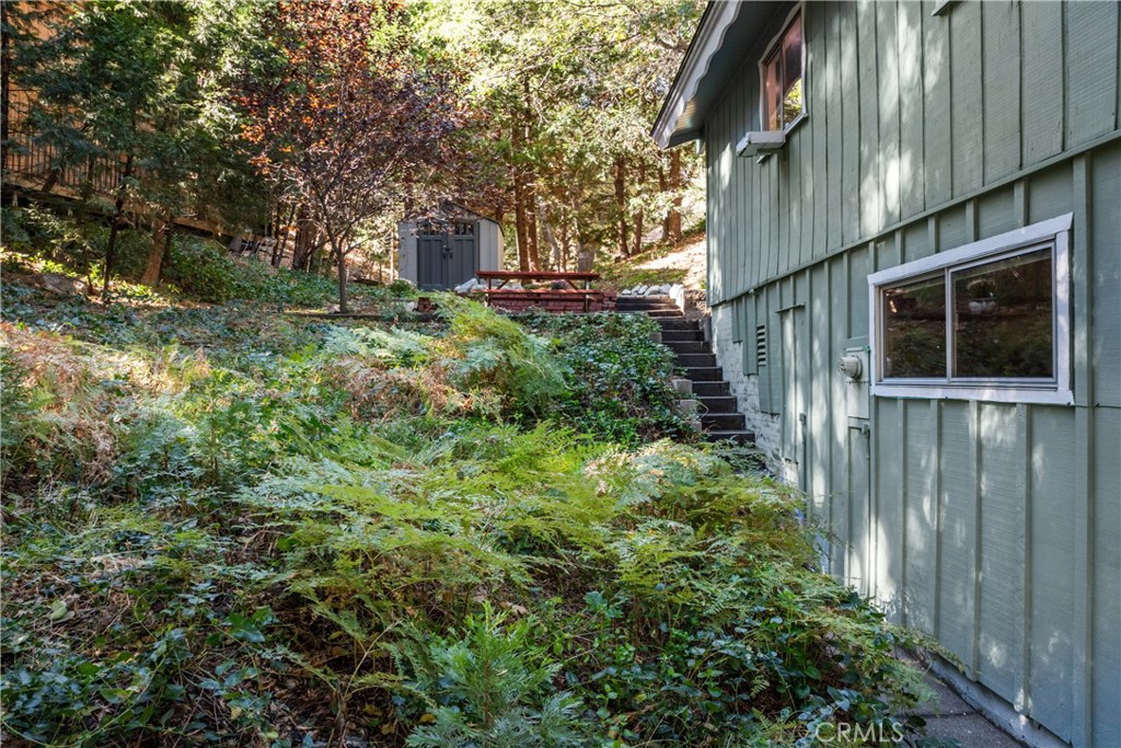 https://media.crmls.org/medias/accbef85-4960-4225-b1a9-1785d48a8a00.jpg?preset=X-Large