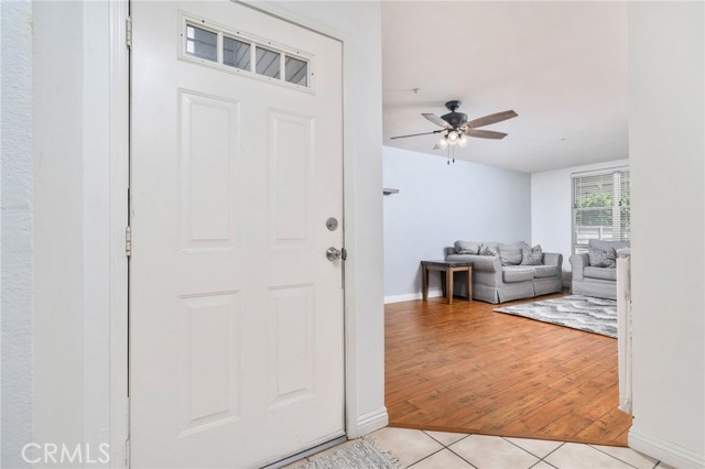 202 Chandler W, Highland CA: https://media.crmls.org/medias/accbfac0-3021-4652-a32b-cded9741108d.jpg