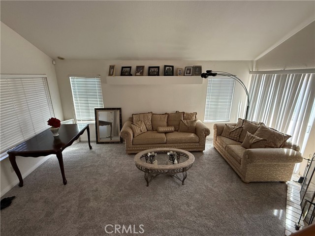 Detail Gallery Image 6 of 24 For 3344 S North Shore, Ontario,  CA 91761 - 4 Beds | 2/1 Baths