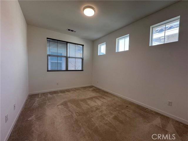 Detail Gallery Image 13 of 14 For 13817 Farmhouse Ave, Chino,  CA 91710 - 4 Beds | 3 Baths