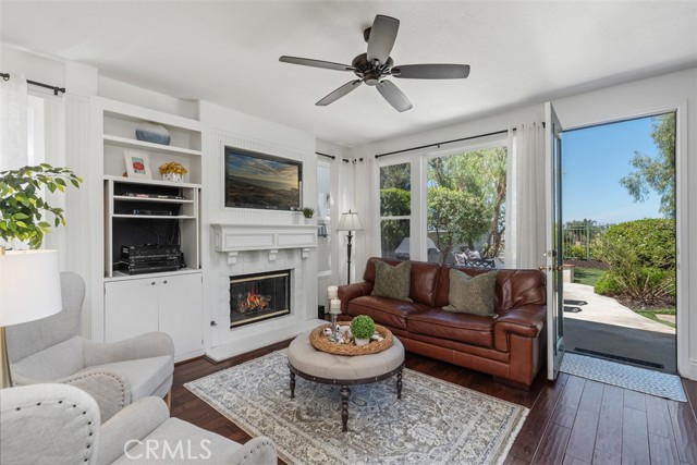 13 Mariposa, Rancho Santa Margarita CA: https://media.crmls.org/medias/acce1cd8-ae67-48e6-acc1-435469c5926e.jpg