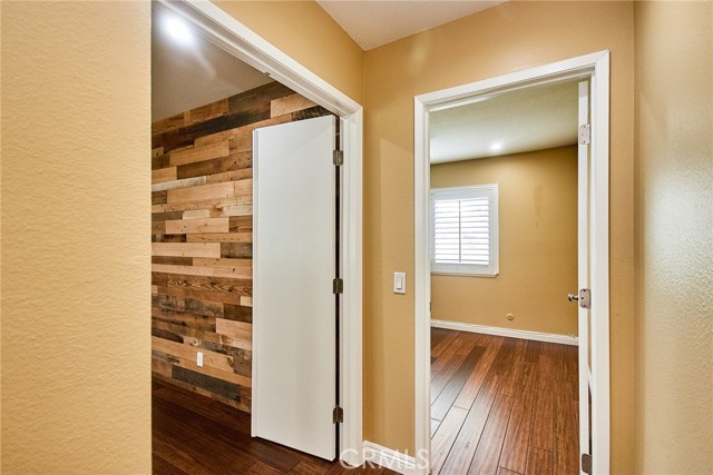 881 Hartford Lane, La Habra CA: https://media.crmls.org/medias/acce52af-253e-426c-8fb7-84bbfdc8a5ef.jpg