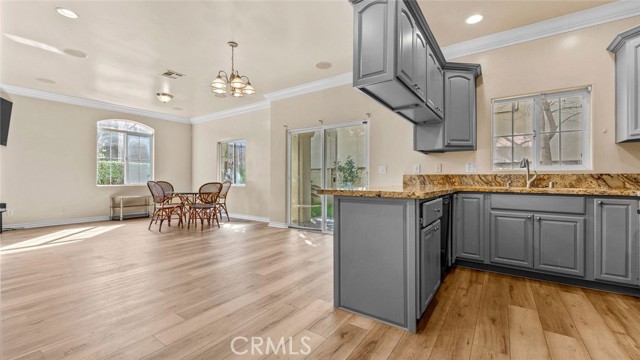 Detail Gallery Image 16 of 41 For 13769 13969 Cordary Ave, Hawthorne,  CA 90250 - 4 Beds | 2/1 Baths