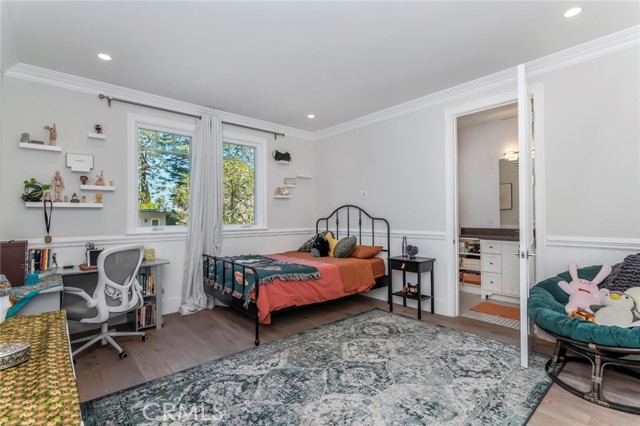 Image 38 of 60 For 14234 Greenleaf Street