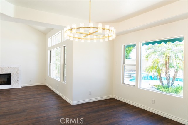 Detail Gallery Image 14 of 48 For 1035 Summerplace Ct, Corona,  CA 92881 - 5 Beds | 4 Baths