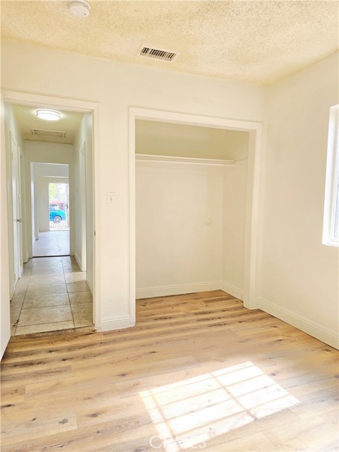 Detail Gallery Image 18 of 20 For 10529 Grape, Los Angeles,  CA 90002 - 6 Beds | 2 Baths