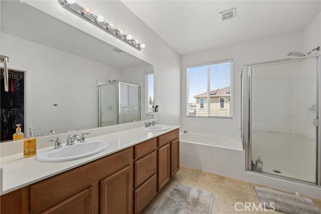 Detail Gallery Image 27 of 48 For 141 Pine St, Chowchilla,  CA 93610 - 5 Beds | 2/1 Baths