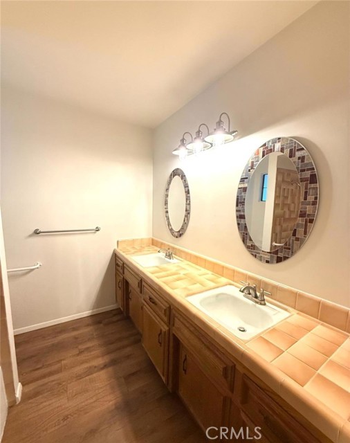 Detail Gallery Image 9 of 15 For 2825 Kootenay Ct, Bakersfield,  CA 93309 - 3 Beds | 2 Baths