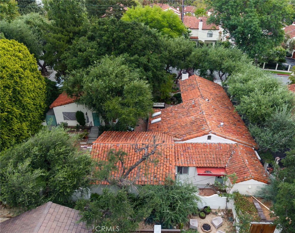 https://media.crmls.org/medias/acd44ed5-1747-4634-b156-66c04869d770.jpg?preset=X-Large