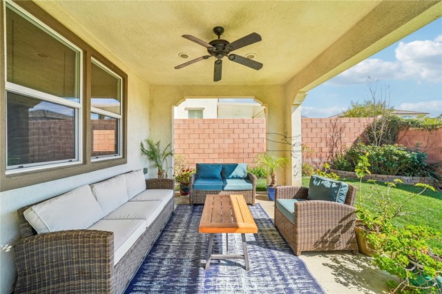 Detail Gallery Image 24 of 37 For 15415 Nikolai Ln, Fontana,  CA 92336 - 4 Beds | 3/1 Baths