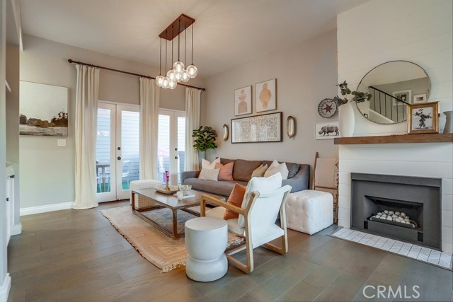 1300 12th Street, Manhattan Beach, California 90266, 2 Bedrooms Bedrooms, ,3 BathroomsBathrooms,Residential,Sold,12th,OC21247475