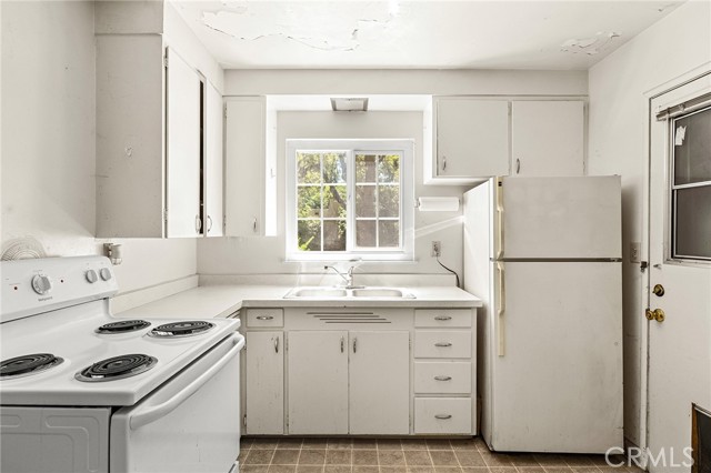 752 E 6th Street, Chico CA: https://media.crmls.org/medias/acd613ad-4155-488d-b06e-087c7d1ff3cd.jpg