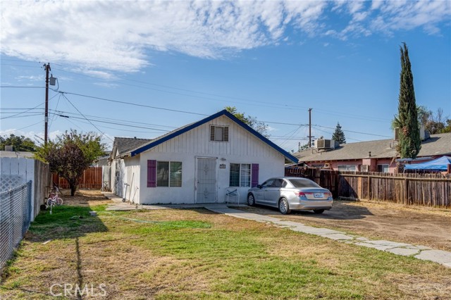 711 Iris Street, Bakersfield, CA, 93308 711 Iris Street, Bakersfield, CA, 93308