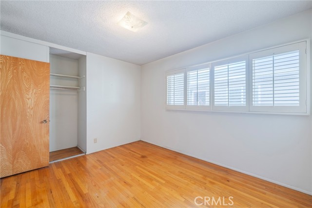 Detail Gallery Image 9 of 47 For 522 Avenue F, Redondo Beach,  CA 90277 - 5 Beds | 3 Baths