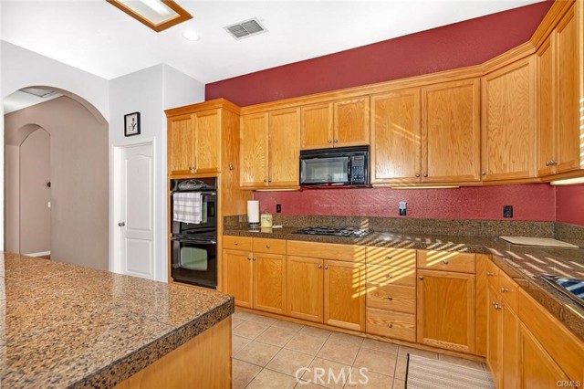 901 Misty Harbor Drive, Livingston CA: https://media.crmls.org/medias/acd78fe1-41b5-4f92-a2c9-73d35e25cf95.jpg