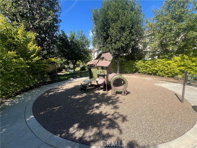 104 Seacountry Lane, Rancho Santa Margarita CA: https://media.crmls.org/medias/acd7a6dc-50d8-4dd2-b022-61ae31838403.jpg