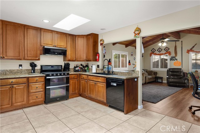 Detail Gallery Image 12 of 37 For 7852 Backer Rd, San Diego,  CA 92126 - 4 Beds | 2 Baths