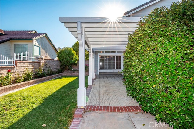 Detail Gallery Image 6 of 51 For 45345 Pickford Ave, Lancaster,  CA 93534 - 5 Beds | 3 Baths