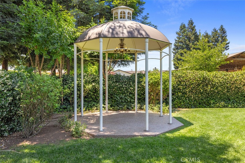 https://media.crmls.org/medias/acda659c-3570-4471-9b4f-142f5d8a7960.jpg?preset=X-Large