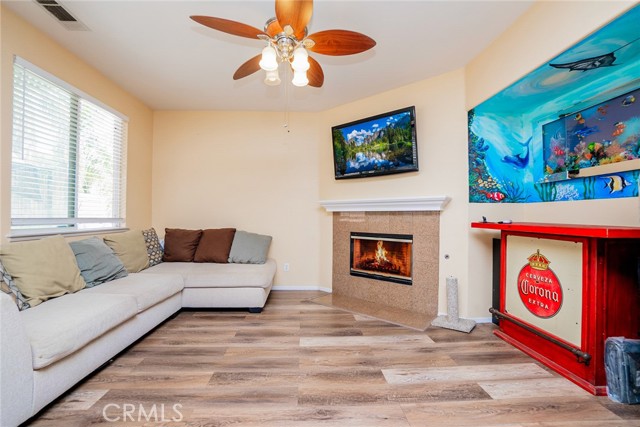 Detail Gallery Image 12 of 39 For 26110 Primrose Way, Moreno Valley,  CA 92555 - 3 Beds | 2 Baths
