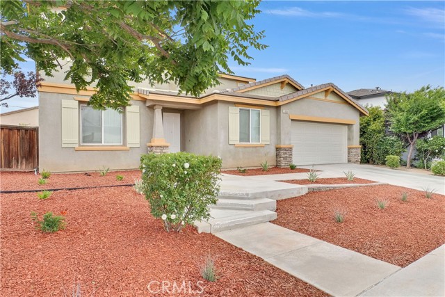 Detail Gallery Image 2 of 39 For 9058 Chimney Rock Ave, Hesperia,  CA 92344 - 4 Beds | 3/1 Baths