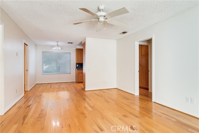 Detail Gallery Image 12 of 40 For 1517 Pamela Crest, Redlands,  CA 92373 - 4 Beds | 3 Baths