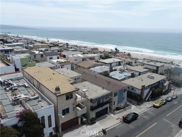 220 Rosecrans Avenue, Manhattan Beach, California 90266, ,Residential Income,Sold,Rosecrans,SB22019345