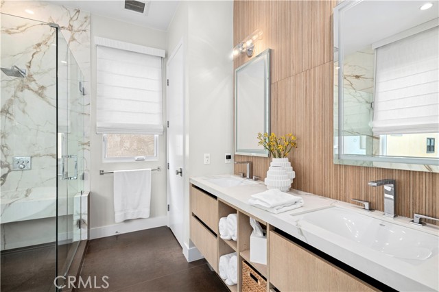 Detail Gallery Image 19 of 26 For 508 1/2 Acacia, Corona Del Mar,  CA 92625 - 2 Beds | 2/1 Baths