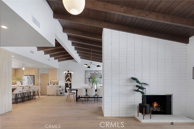 23616 Mariano Street, Woodland Hills CA: https://media.crmls.org/medias/acdc9c79-41be-4c4a-bef7-cb357e31b3b9.jpg