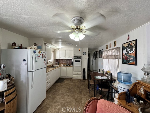 Detail Gallery Image 5 of 19 For 45055 Highway 74 #104,  Hemet,  CA 92544 - 1 Beds | 1 Baths