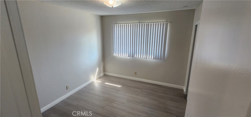 https://media.crmls.org/medias/acdd09c2-e30a-4ae7-b923-4d8b3bc2de66.jpg?preset=X-Large