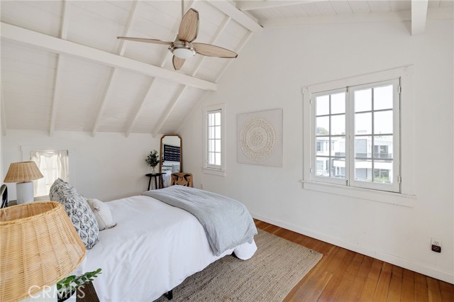 Image 14 of 37 For 525 Manhattan Beach Blvd