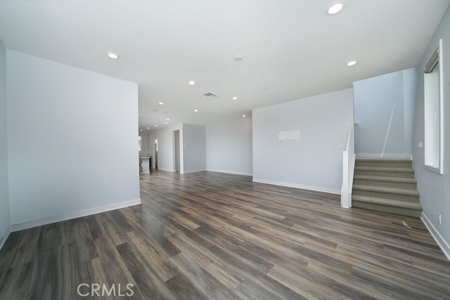 Detail Gallery Image 27 of 37 For 430 Transport, Tustin,  CA 92782 - 4 Beds | 3/1 Baths