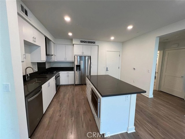 2404 Nolita, Irvine CA: https://media.crmls.org/medias/acdf24fa-b6d8-4397-a780-5bfcd71efbf2.jpg